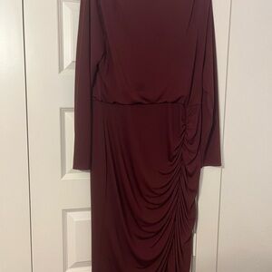 Women's Long Sleeve Ruched Midi Dress - Burgundy